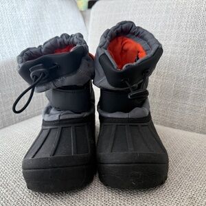 Circo Thermolite kids Size 13 snow shoes